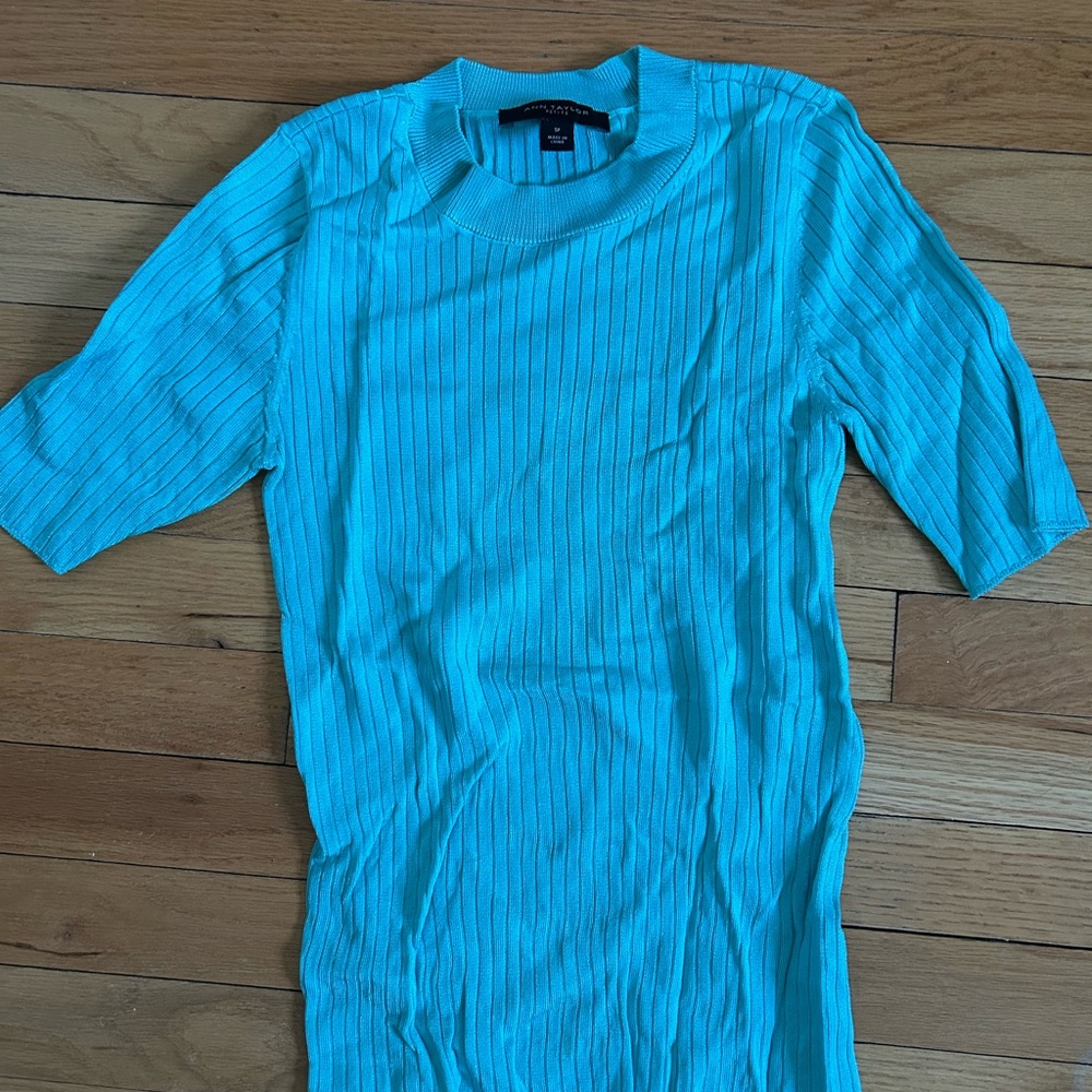 Ann Taylor Women’s XS Blue Short Sleeve